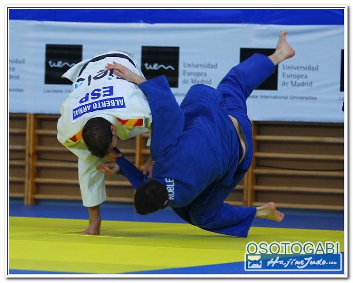 CEU2011 900108